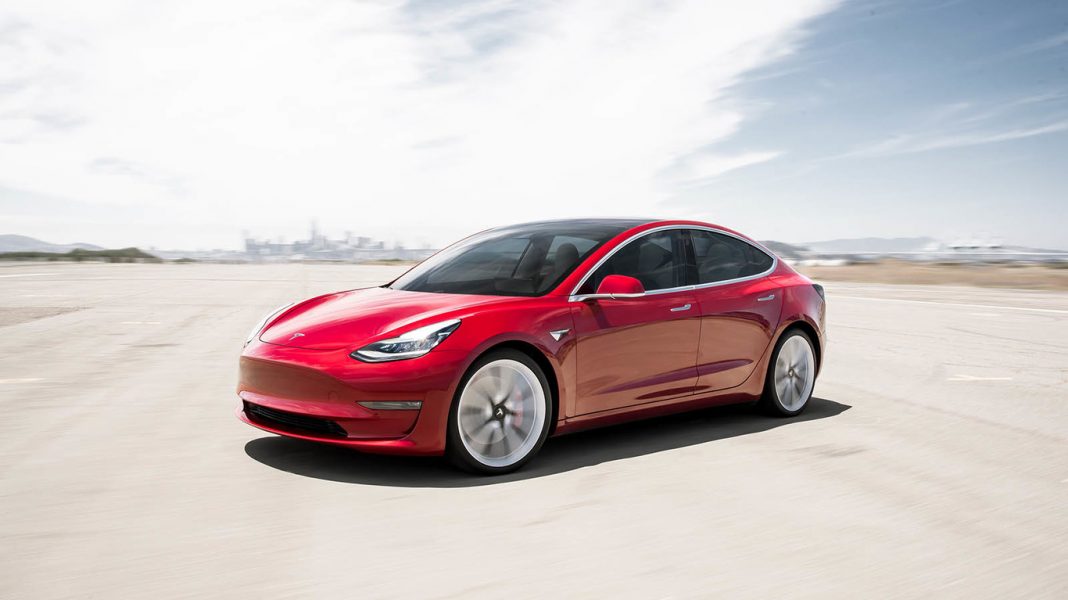 Tesla Model 3 Vs Tesla Model Y: Dos Autos Eléctricos Parecidos Por ...