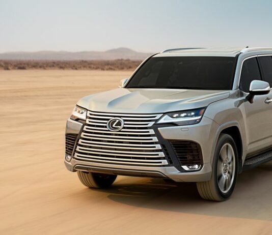 Lexus LX 2022