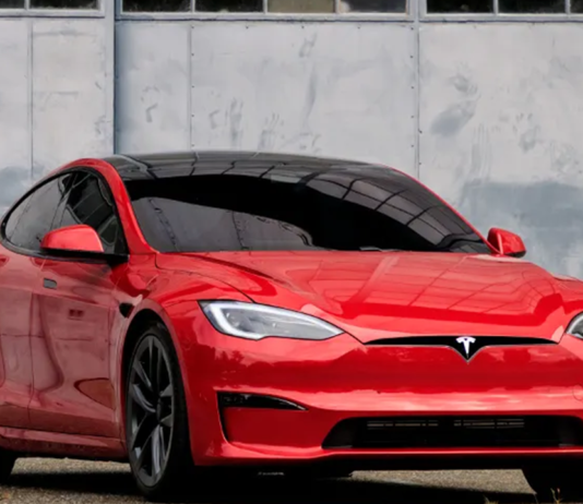 Tesla Model S 2023