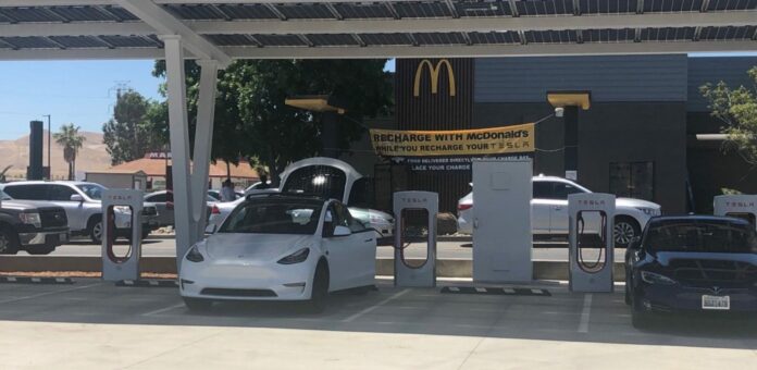 Tesla-Supercharger-McDonalds