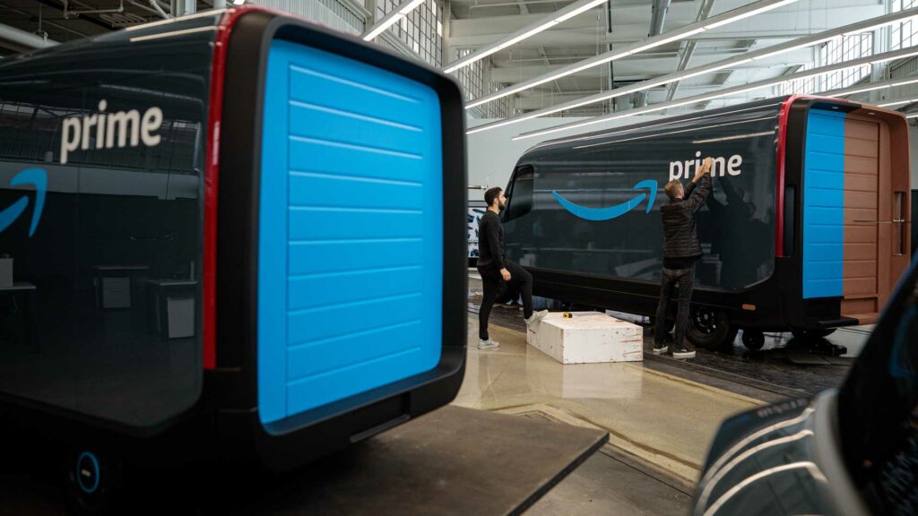 Llegaron las camionetas de delivery Rivian-Amazon - Gossip Vehiculos