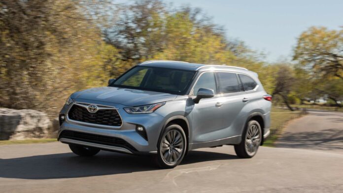 Toyota Grand Highlander podría llegar en 2023