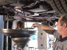 Cómo checar el aceite de transmisión automática sin varilla