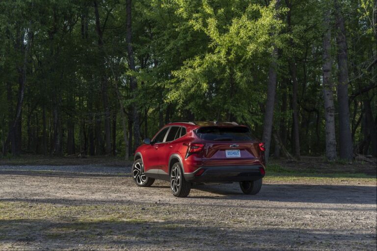 Chevrolet Tracker /Trax 2024 caracteristicas, precios, opiniones, motor, interior, ficha