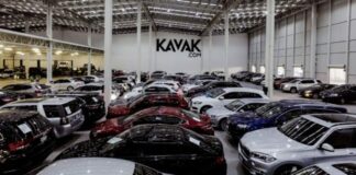 Kavak logra 8.700 millones de dólares para arrasar en la compra y venta de autos usados