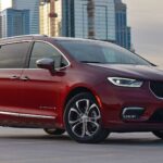 Chrysler Pacifica 2022 obtiene versión FWD y otras actualizaciones