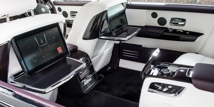 Las 10 experiencias de asientos traseros más lujosas del mundo del automóvil