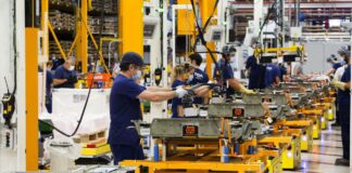 Stellantis Vigo baja su producción con 11.000 autos menos por la crisis de los microchips