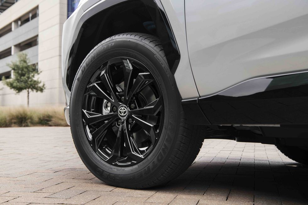 Toyota RAV4 2022: Precios, motor, interior, especificaciones (+Imágenes y Videos)