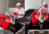 En el Circuito de Mandalika despiden a uno de los empleados por abrir la caja que tenía la moto de Rinaldi