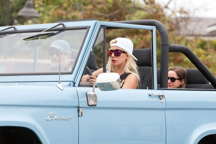 8 autos de Lady Gaga que demuestra que tiene buenos gustos para los clásicos