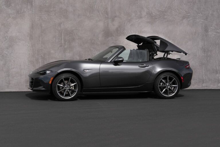 Mazda MX5 Miata 2023 Precios, ventajas, motor, rendimiento (IMÁGENES