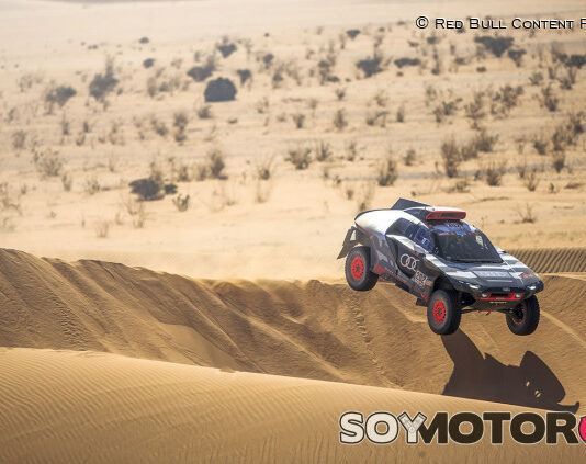 Carlos Sainz piensa que Audi puede ganar el Rally Dakar 2023