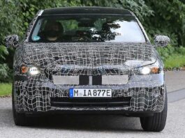 Imagenes y video espia del BMW Serie 5 2023 muestra prototipos de combustión, PHEV y EV