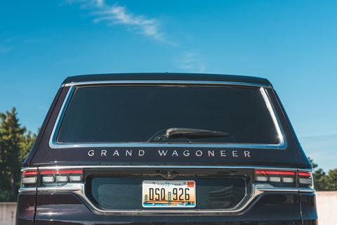 Jeep Grand Wagoneer 2023