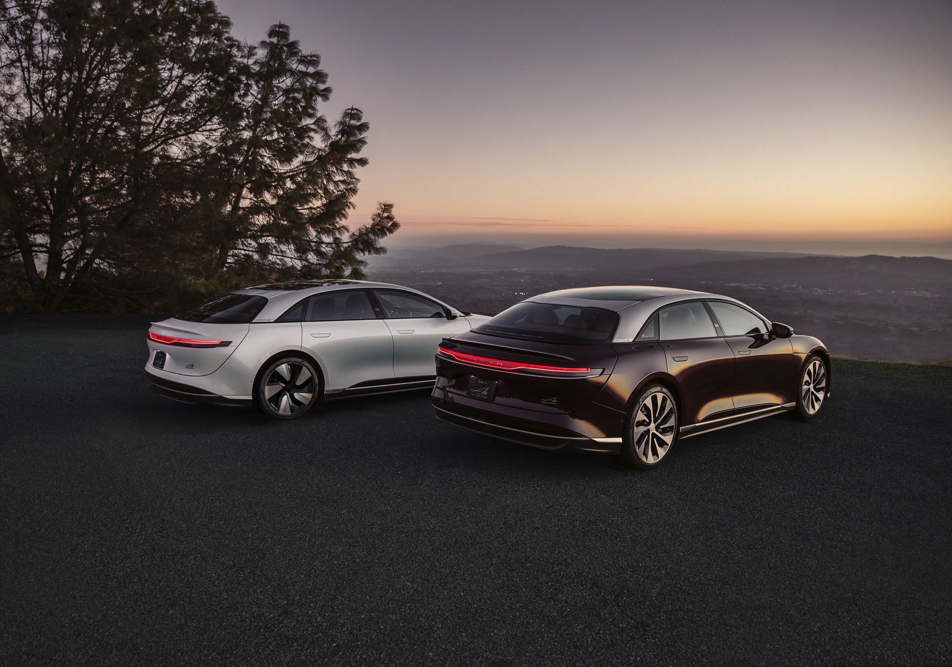 LUCID AIR GRAND TOURING PERFORMANCE