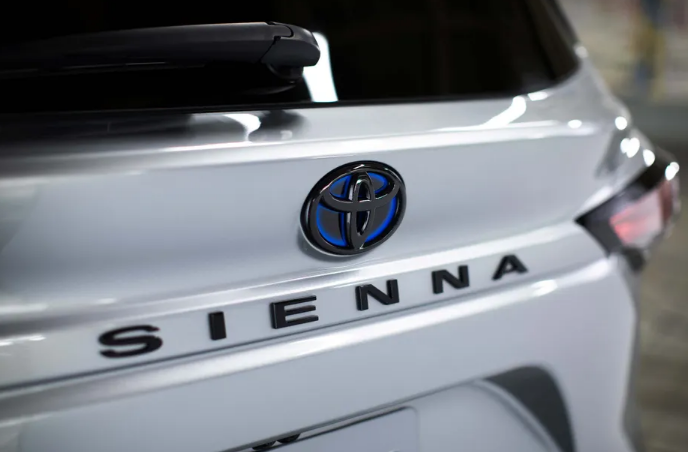 Toyota Sienna 2023