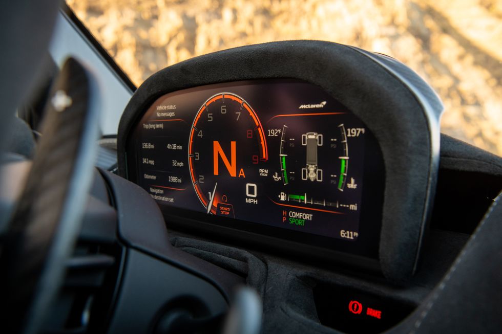 McLaren 765LT Spider 2022: Precios, motor, interior, especificaciones (+imágenes y videos)