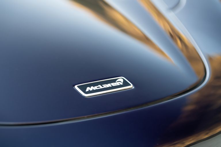 McLaren 765LT Spider 2022: Precios, motor, interior, especificaciones (+imágenes y videos)