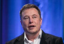 Elon Musk quiere evitar que Tesla caiga en la bancarrota