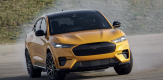 Ford suspende las ventas del Mustang Mach-E