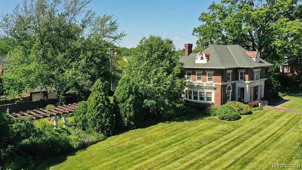 Casa de Henry Ford en Detroit a la venta por primera vez en casi 40 años (+Imágenes)