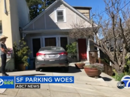 Reciben multa de 1.500 dólares por estacionarse en la entrada de su casa