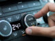 ¿Por qué no funciona el ventilador del aire acondicionado del auto?