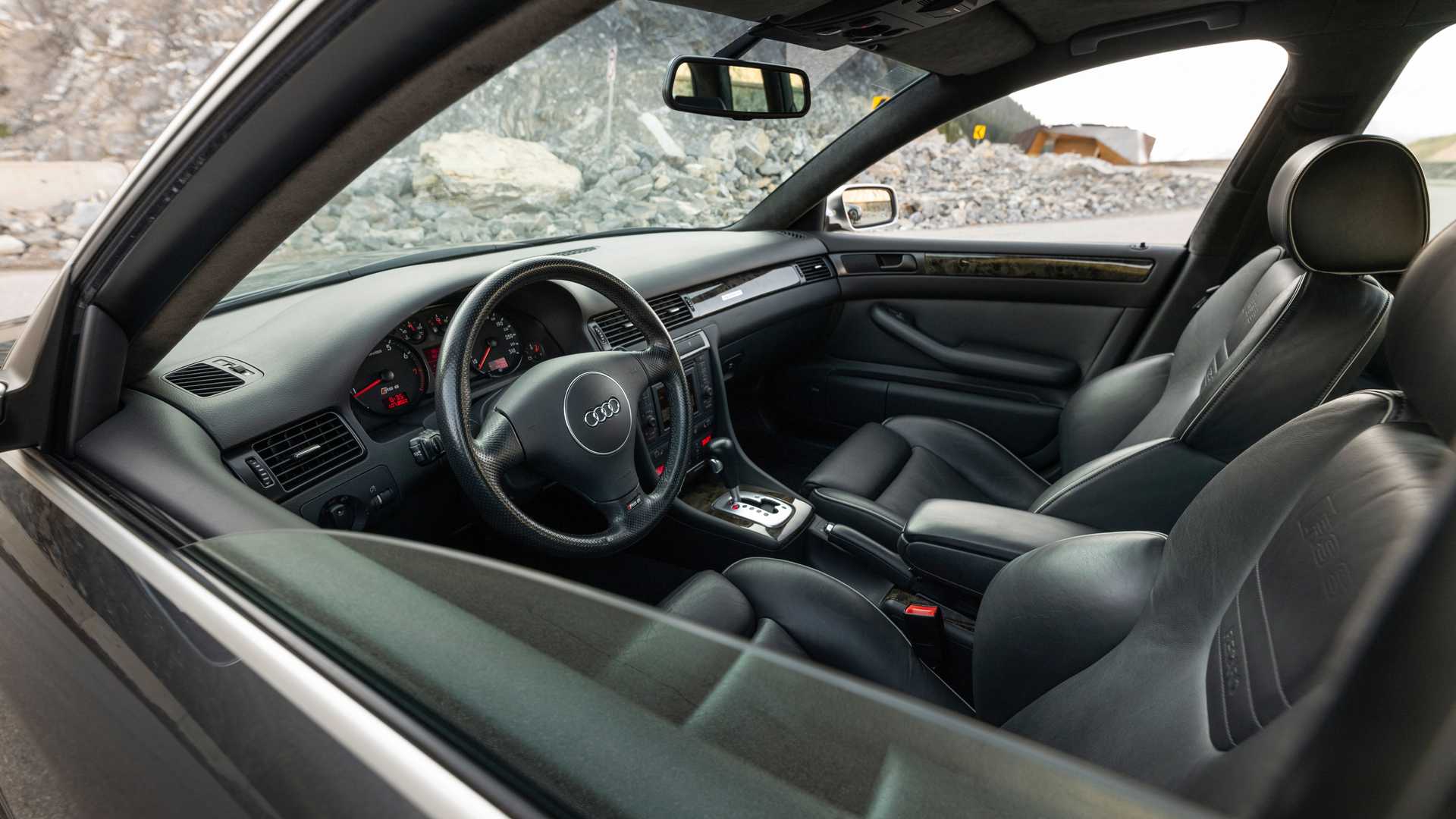 Audi RS6 Avant Vista Interior
