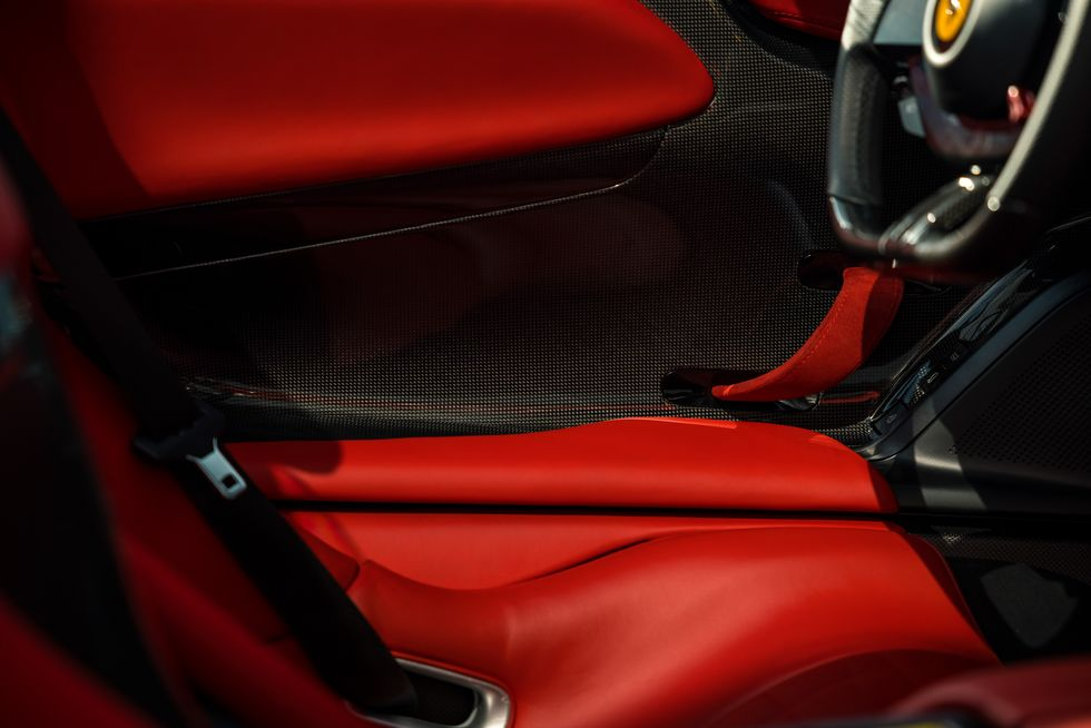 Ferrari Daytona SP3 2023: Precio, motor, interior, especificaciones (+imágenes y video)