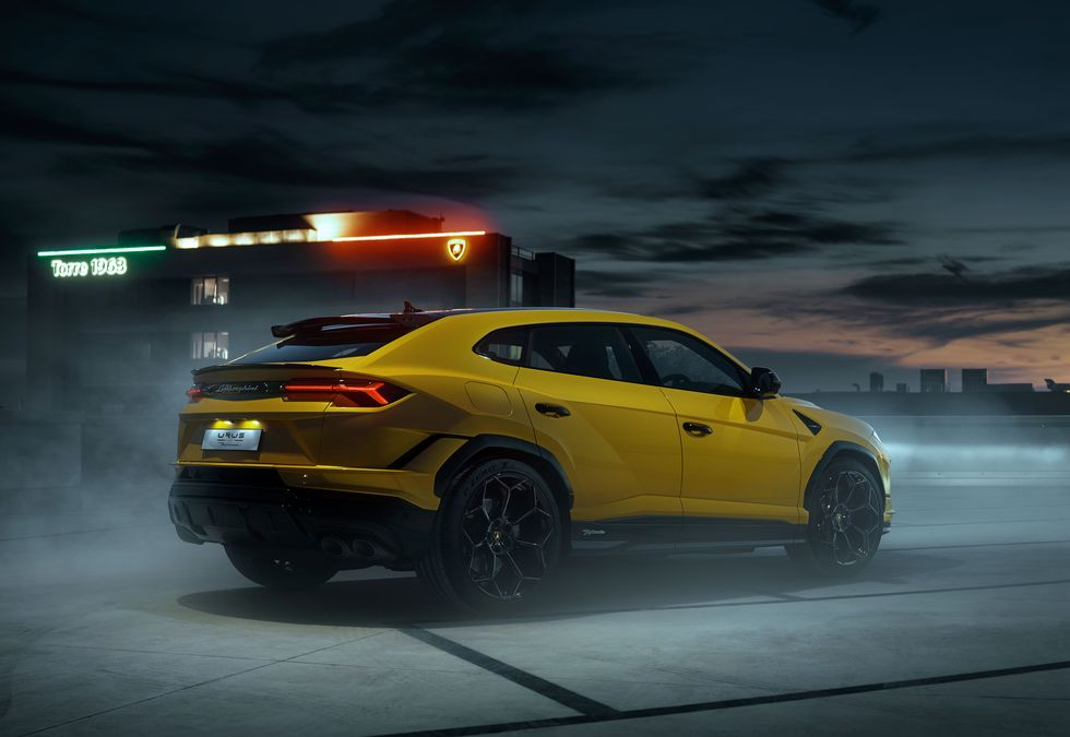 Lamborghini Urus 2023: precios, interior, motor (+Imágenes y videos) -  Gossip Vehiculos