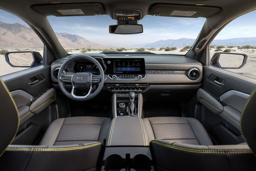 Chevrolet Colorado 2023: Precios, motor, interior y especificaciones (Imágenes y Videos)