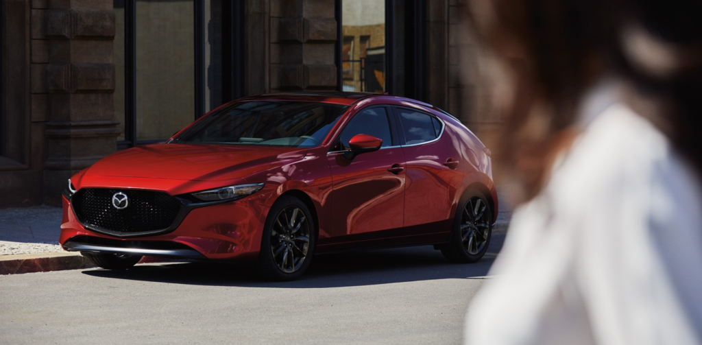 Mazda 3 2023: Precios, interior, motor, ficha técnica (Imágenes y Videos)