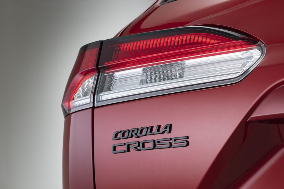 Toyota Corolla Cross 2023: Precios, motor y especificaciones (Imágenes y videos)