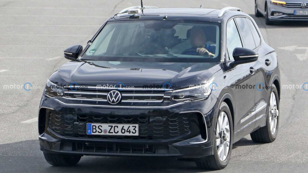 Volkswagen Tiguan 2024 espiado sin camuflaje, muestran su exterior e