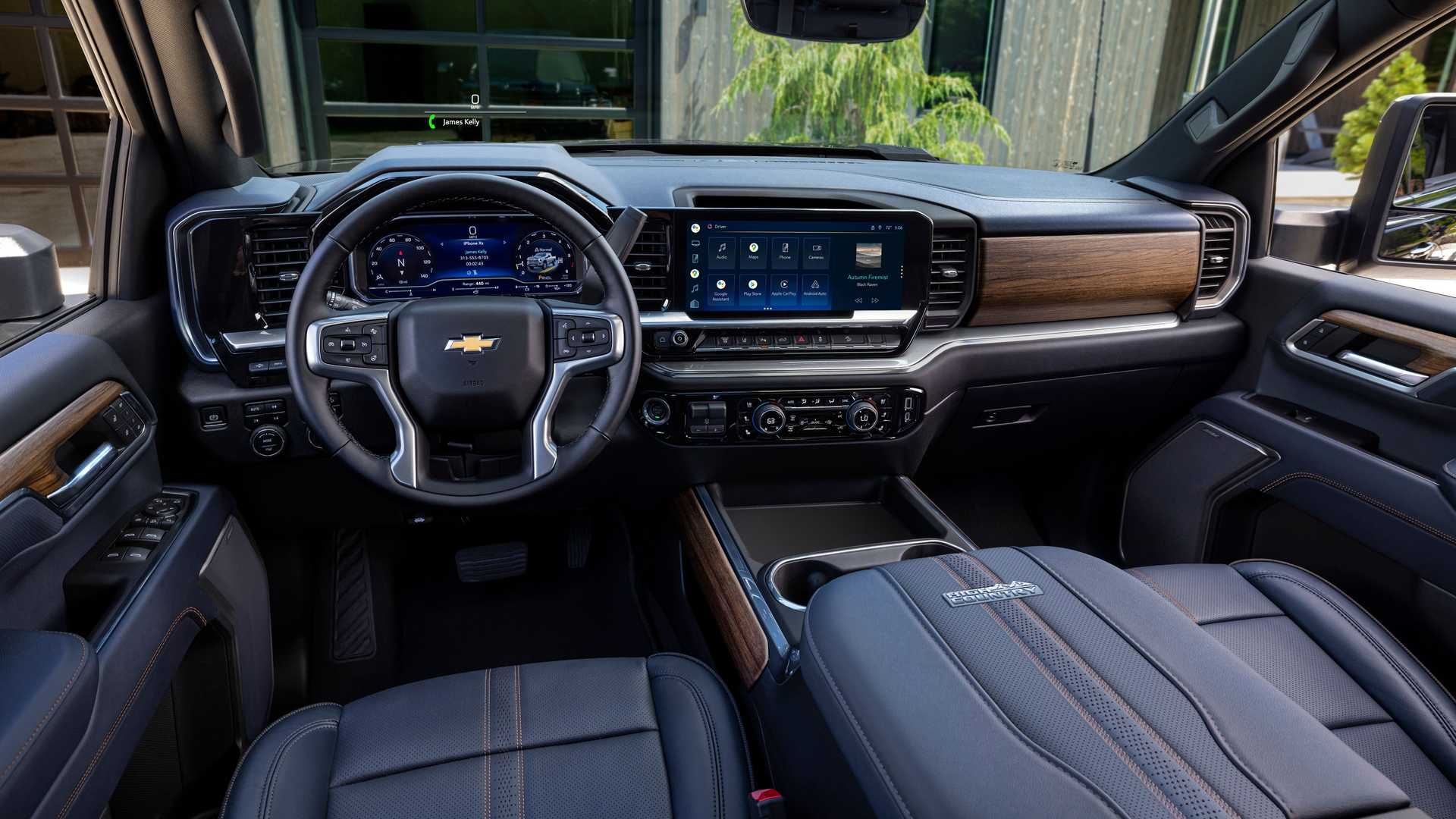 Chevrolet Silverado HD 2024 Interior