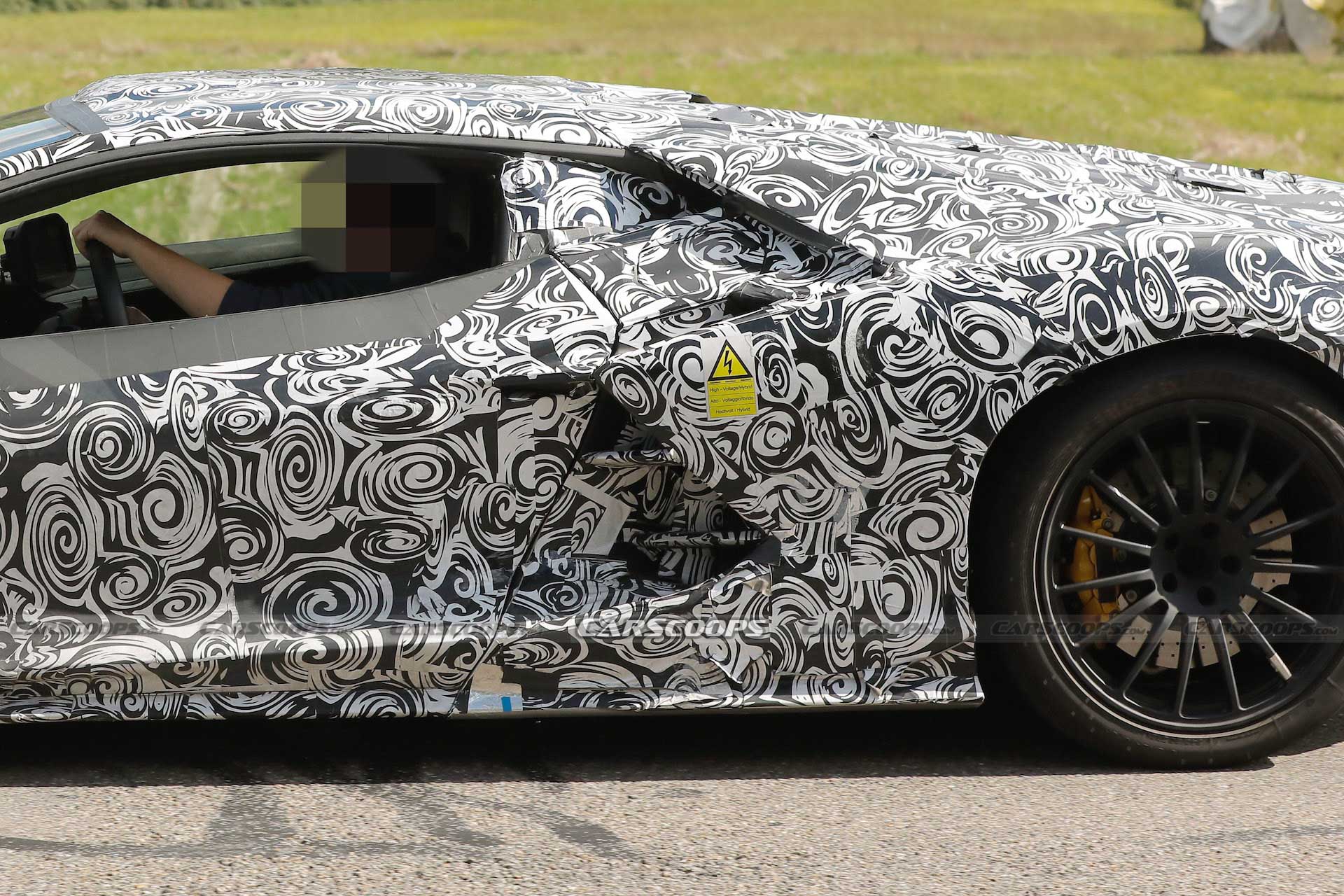 Fotos espías sucesor del Lamborghini Aventador 2024