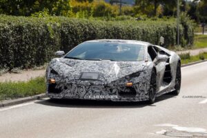 Imágenes espía sucesor del Lamborghini Aventador 2024