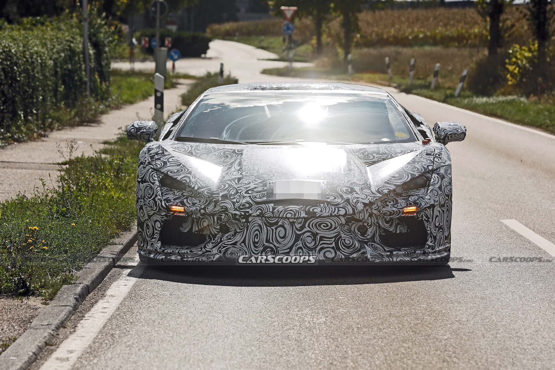 Imágenes espía sucesor del Lamborghini Aventador 2024 Frontal
