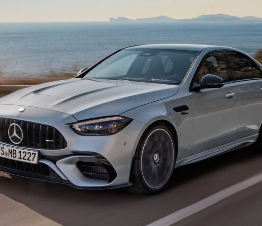 Mercedes-AMG C63 S E Performance 2024