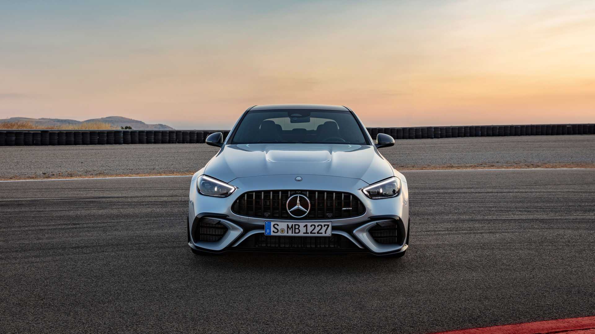 Mercedes-AMG C63 S E Performance 2024 Frontal