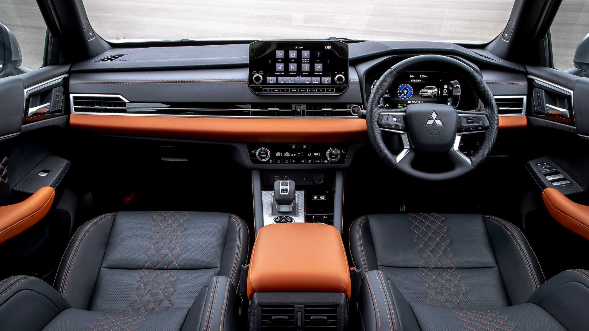 Mitsubishi Outlander PHEV 2023 Interior