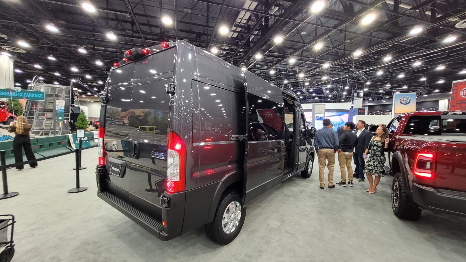 Ram ProMaster 2023 debutó en Motor City en el Detroit Auto Show