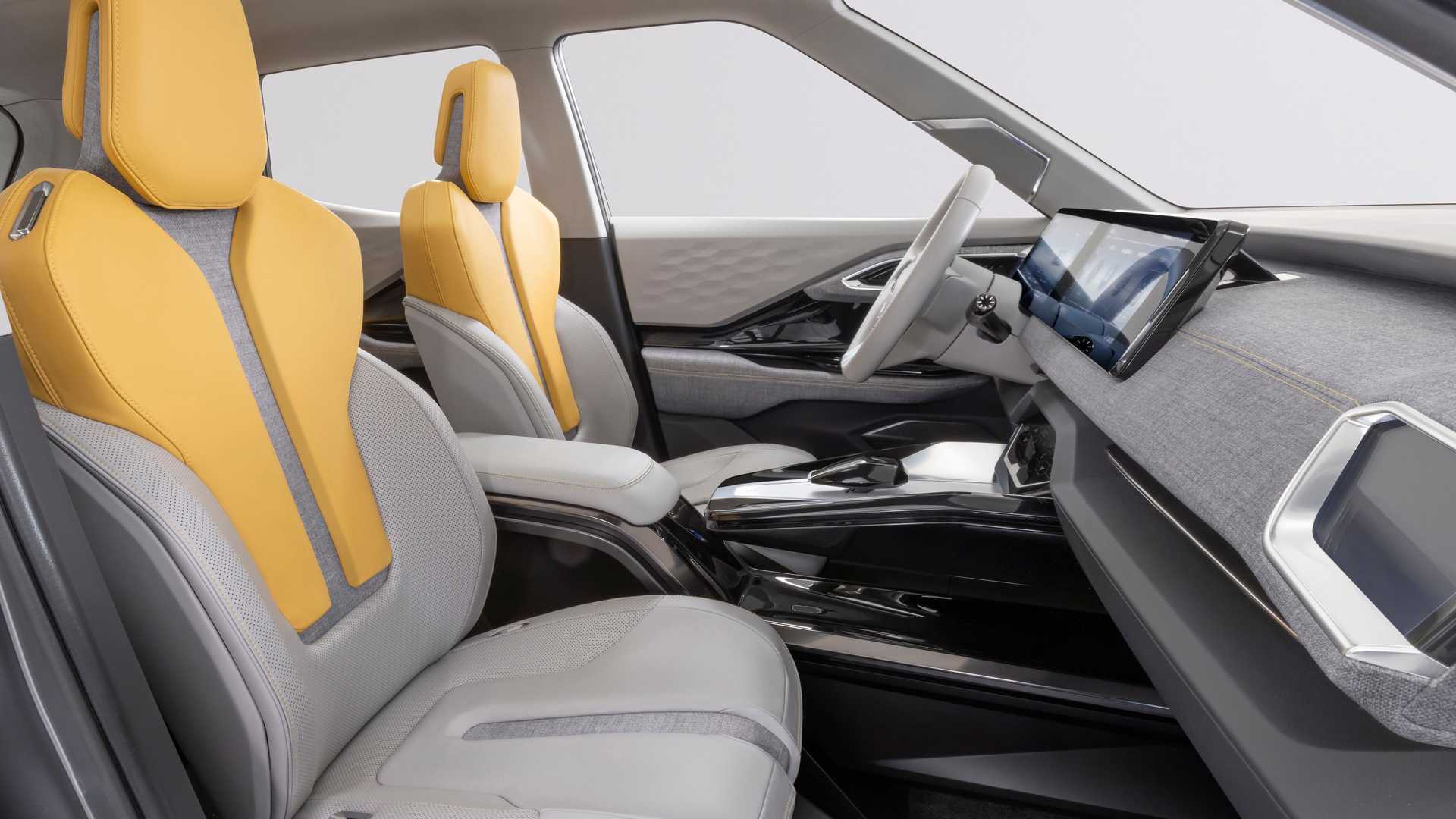 Mitsubishi XFC Concept seats