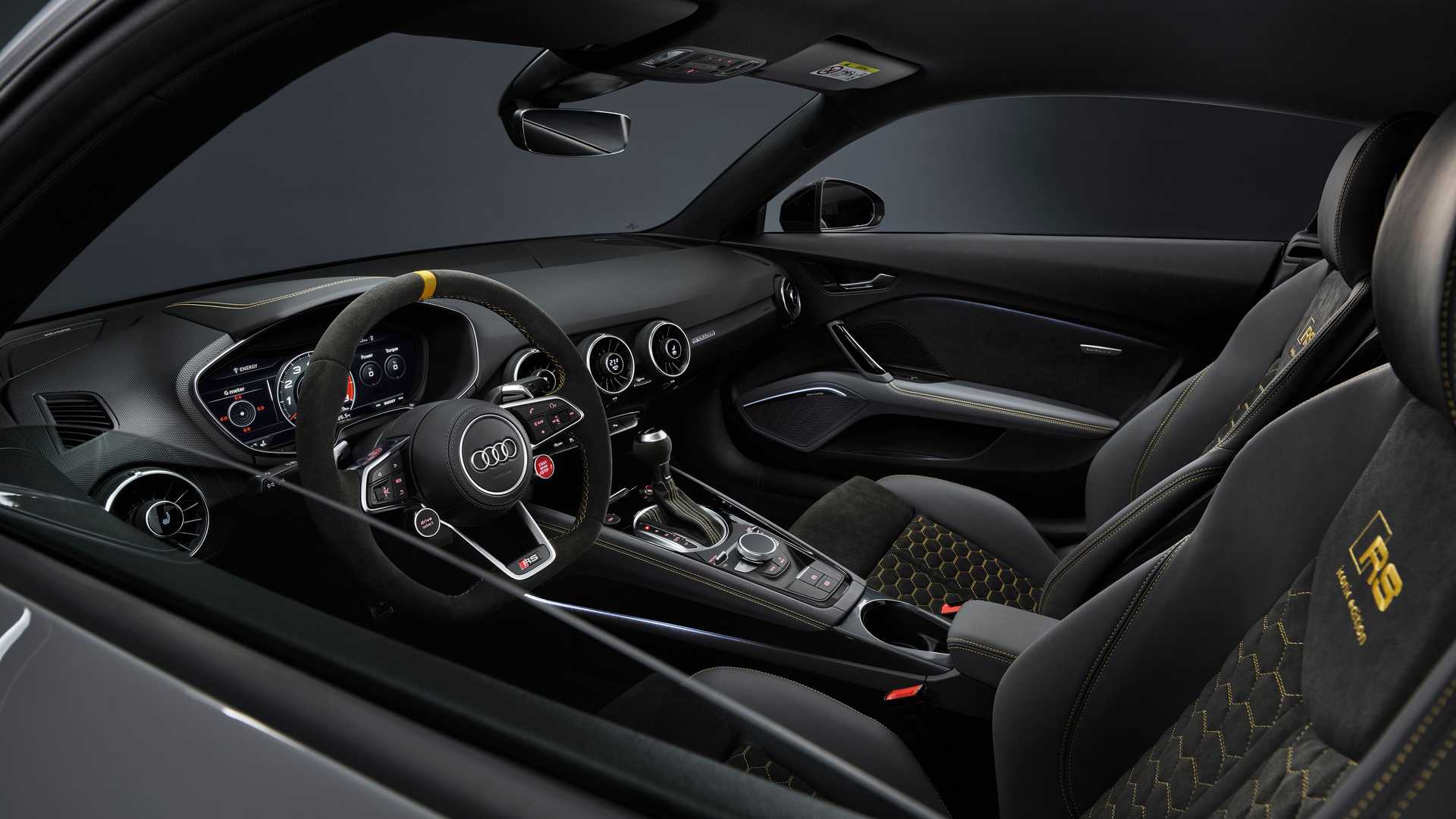 Audi TT RS Iconic Edition Interior
