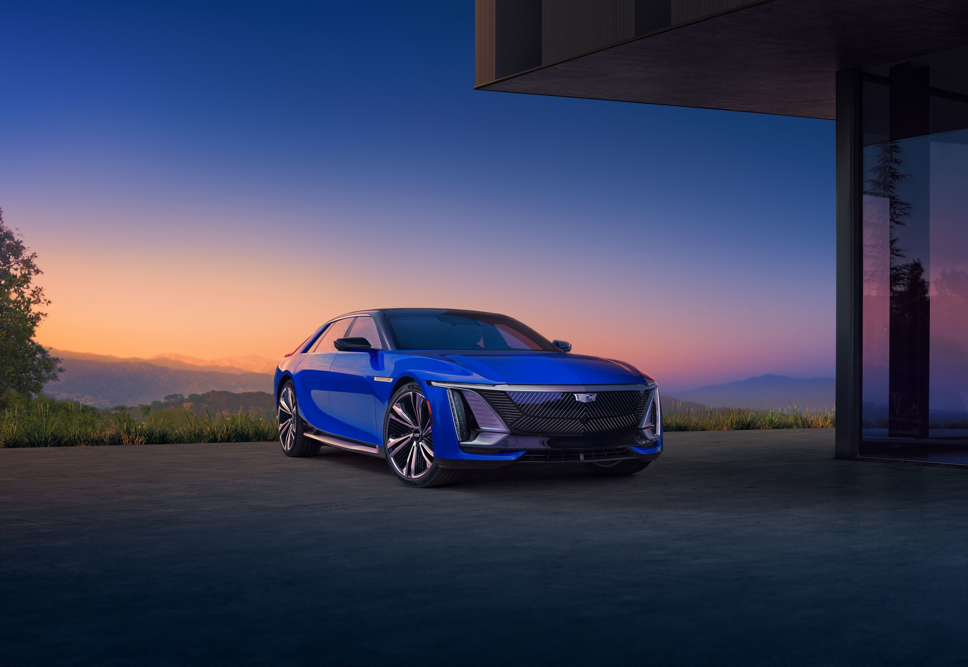 The Cadillac Celestiq EV 2024 debuts, with 600 HP and 300 miles of