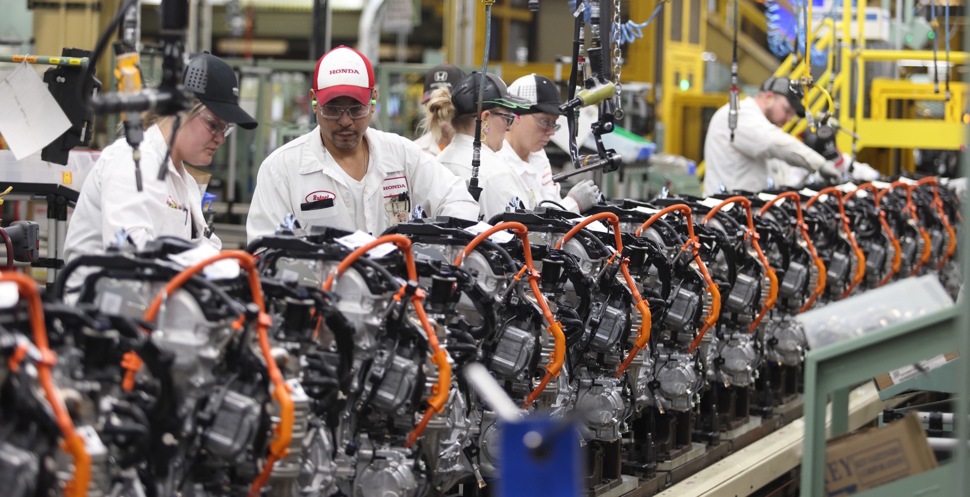 Production of the Honda CR-V Hybrid begins in America