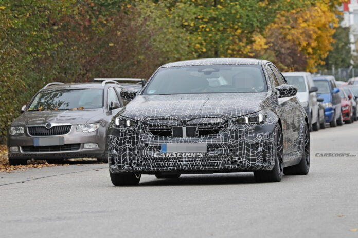 Spy photos BMW M5 2024 hybrid