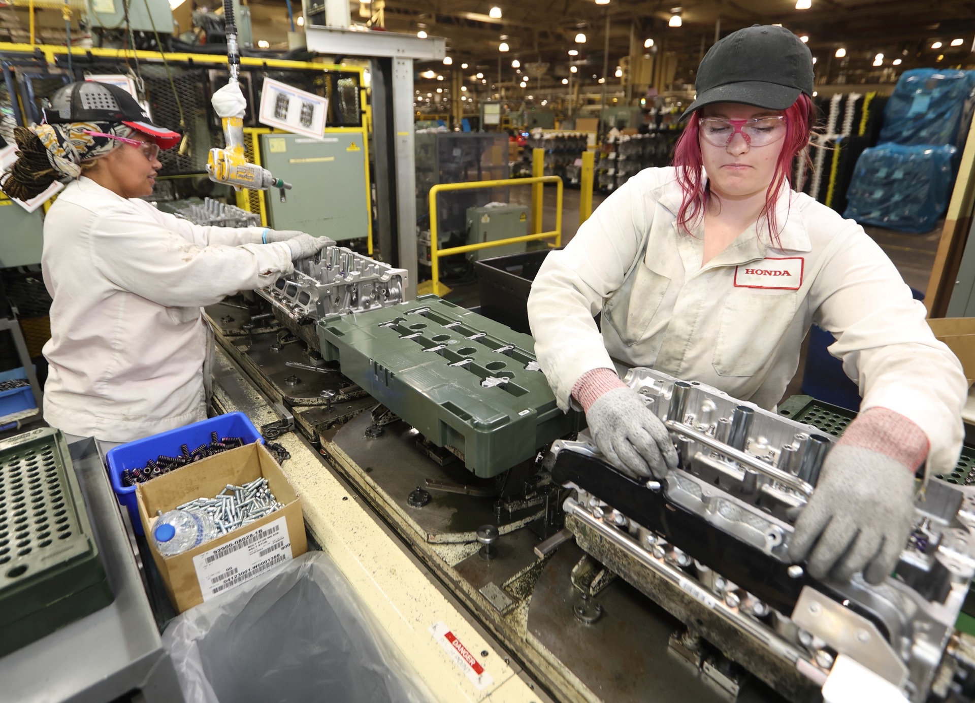 Inicia producción CR-V Hybrid en América