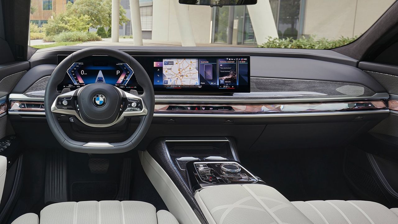 Interior BMW Serie 7 2023 en España